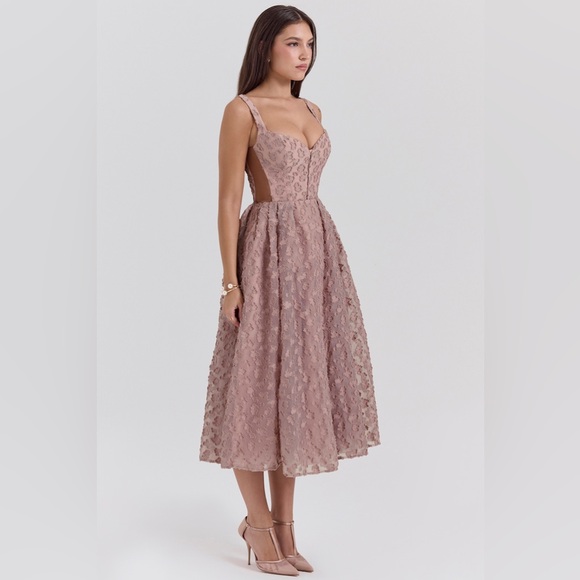 House of CB Lovely French Rose Jacquard Sweetheart Neckline Midi Dress - Picture 5 of 10